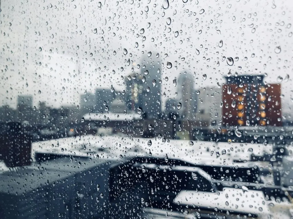 ಮಳೆಯ ವಾತಾವರಣ